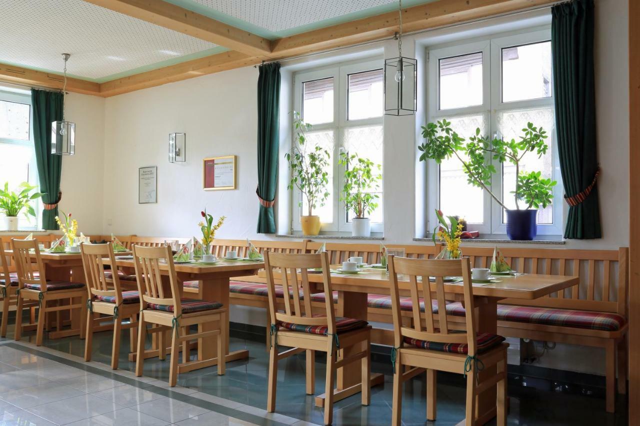 Weinstube Schwalbennest Hotel Karlstadt Exterior foto